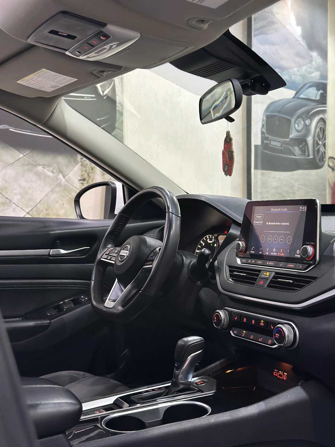 Car Image 2022 NISSAN ALTIMA SV