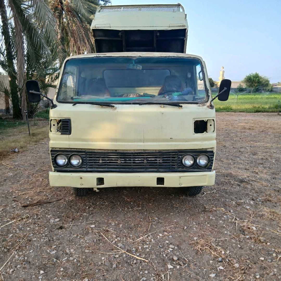 Car Image 1984 MITSUBISHI FUSO 
