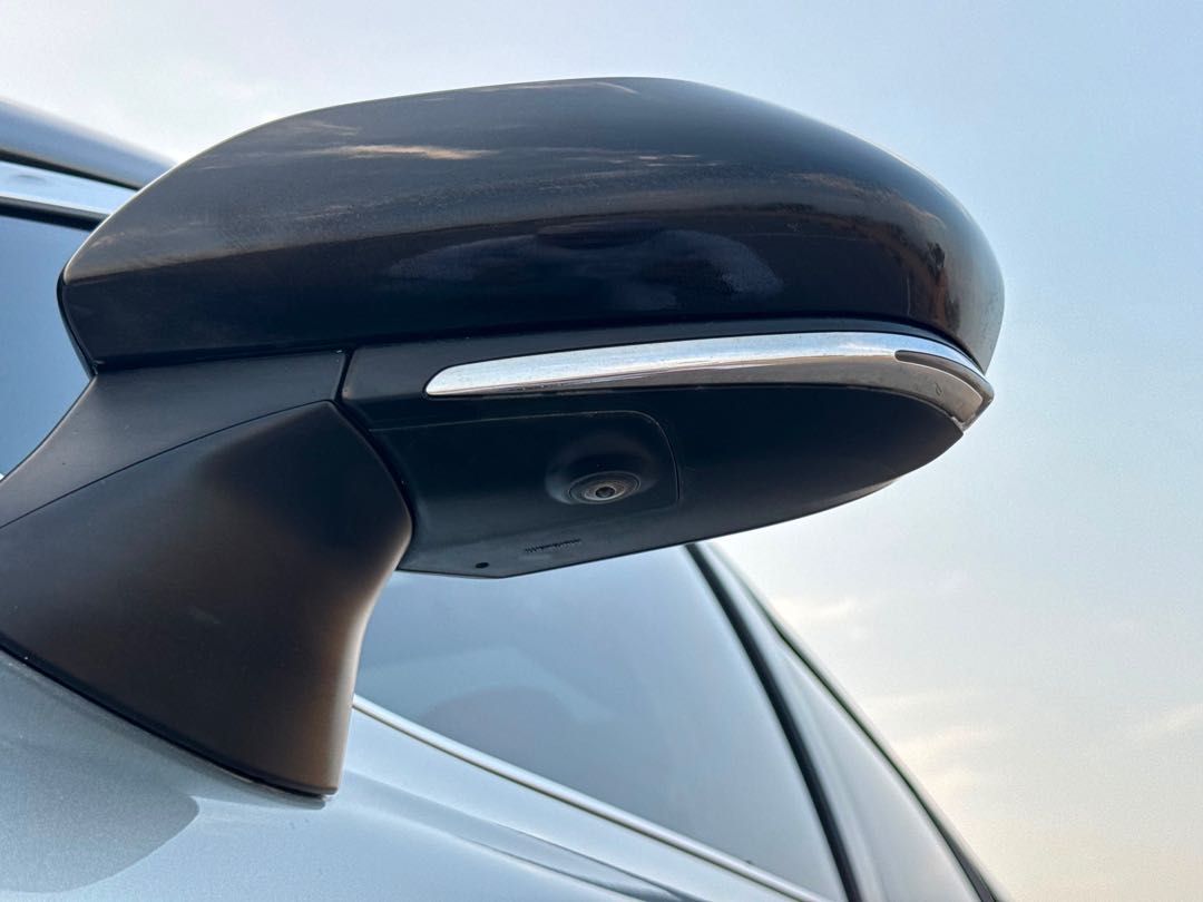 Car Image 2018 TOYOTA CAMRY XSE