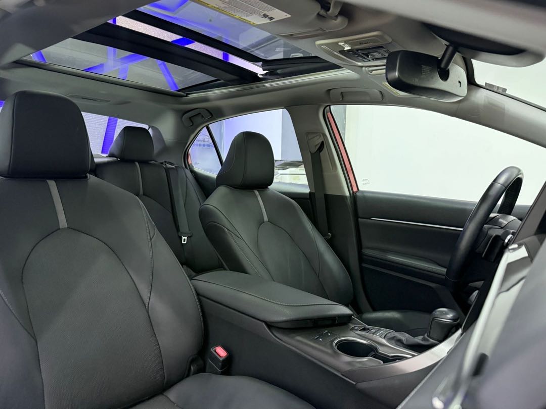 Car Image 2021 TOYOTA CAMRY XSE
