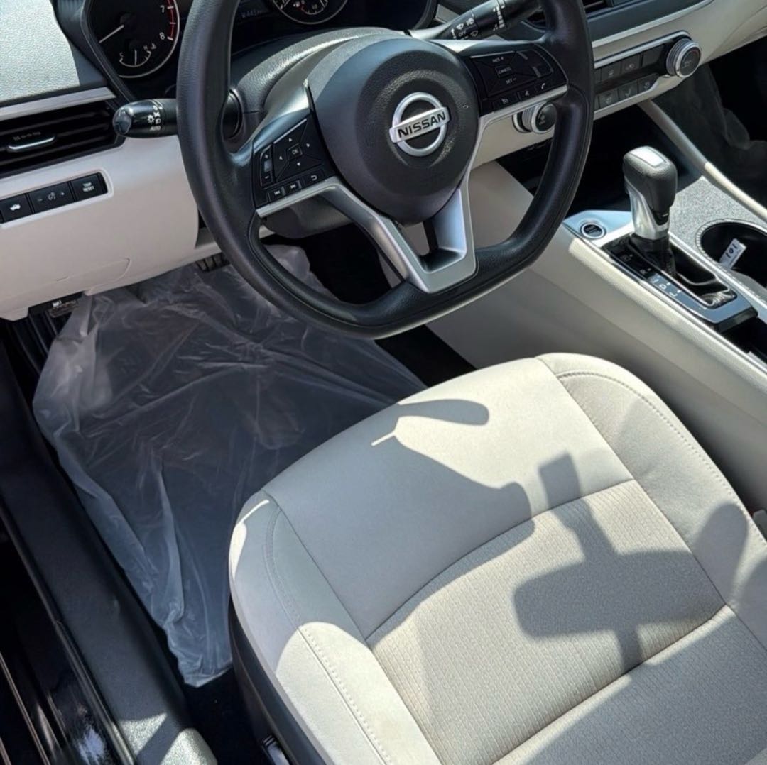 Car Image 2019 NISSAN ALTIMA S