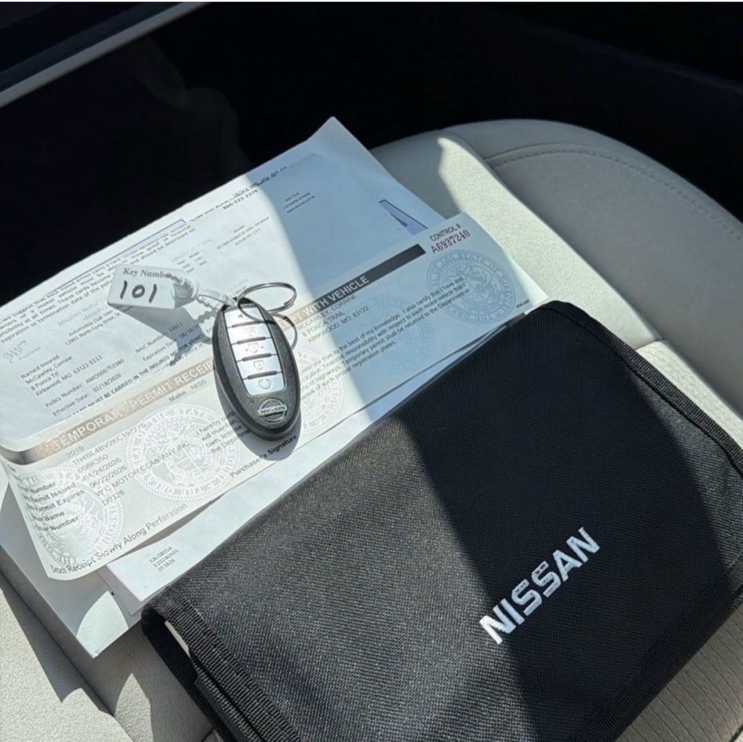 Car Image 2019 NISSAN ALTIMA S