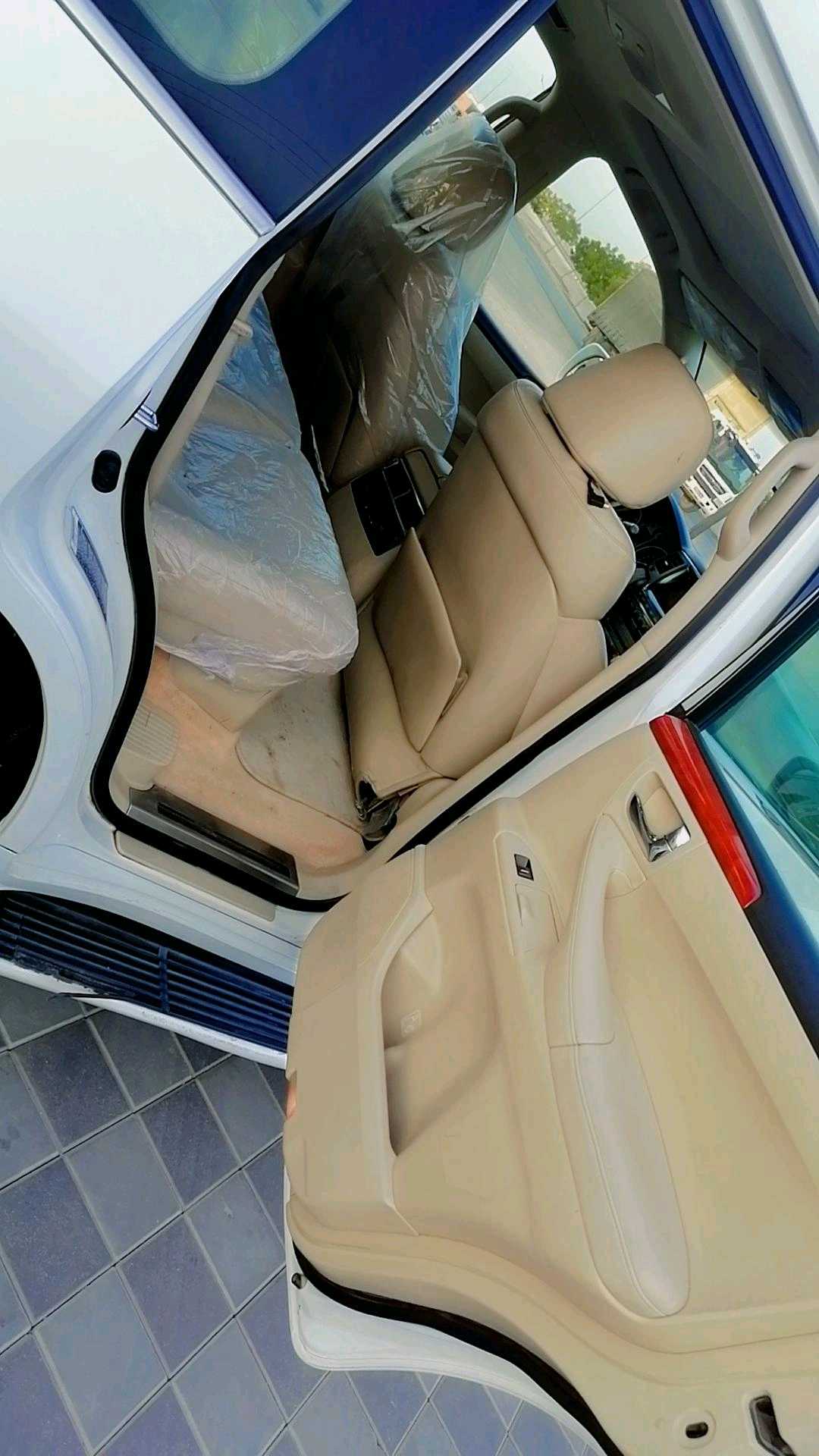Car Image 2008 LEXUS LX 570