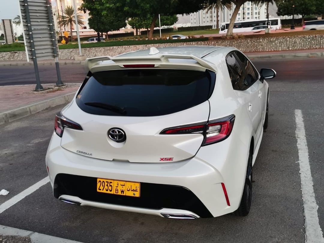 Car Image 2019 TOYOTA COROLLA Hatchback