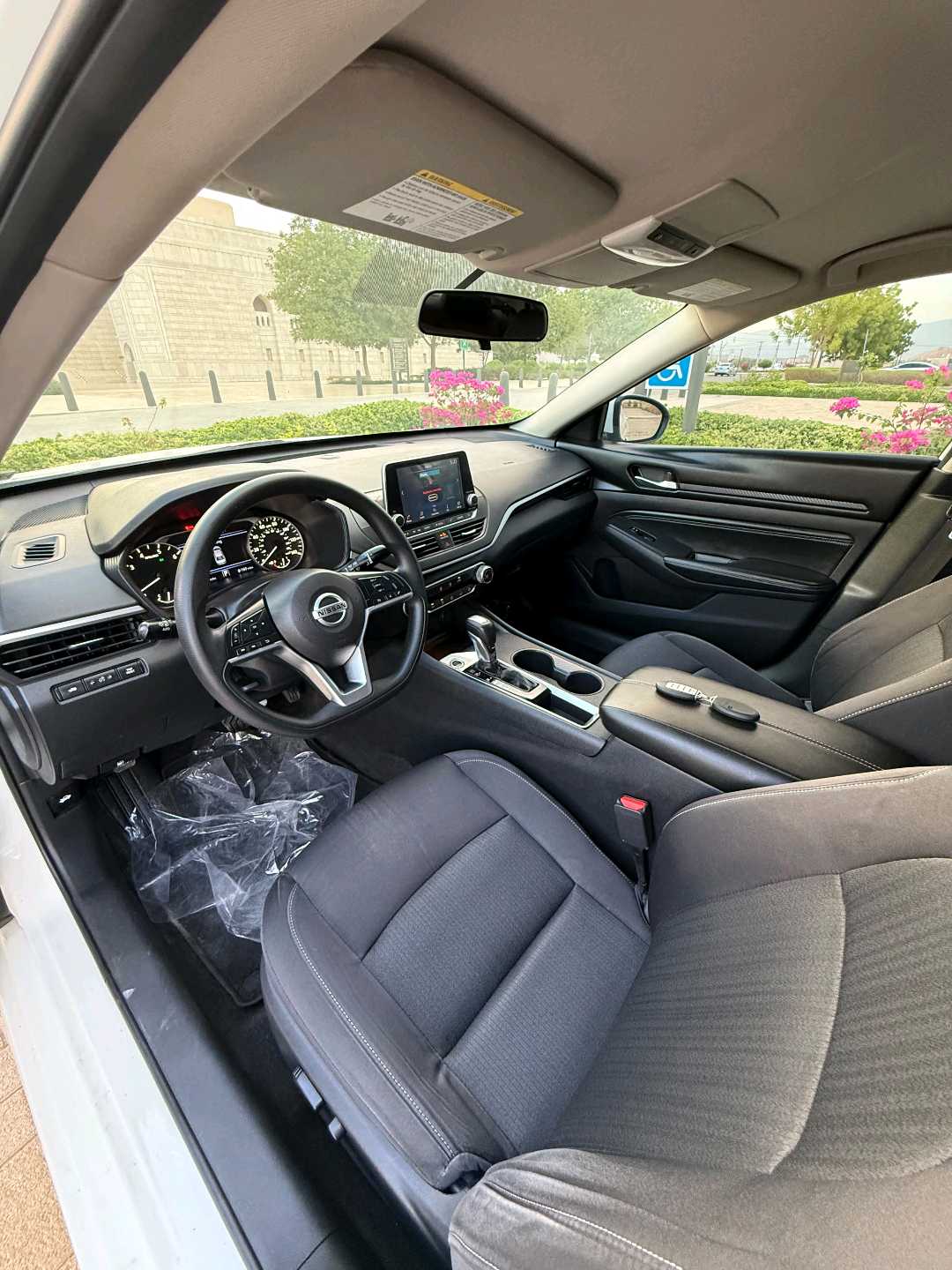 Car Image 2020 NISSAN ALTIMA S