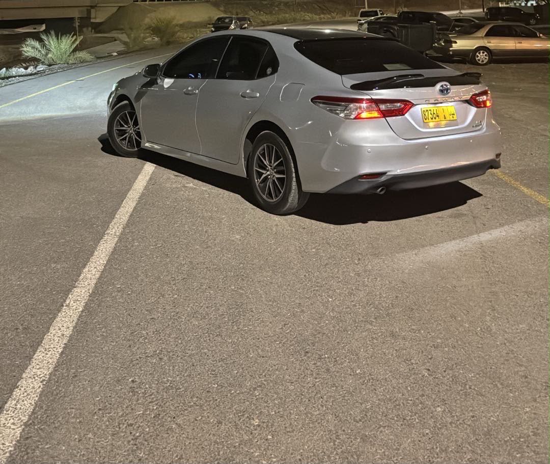 Car Image 2019 TOYOTA CAMRY LE