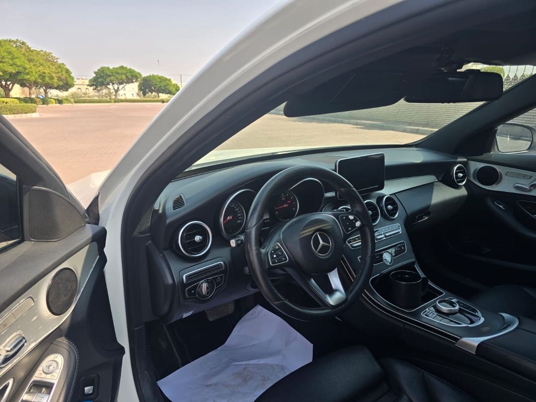 Car Image 2018 MERCEDES C Class 300