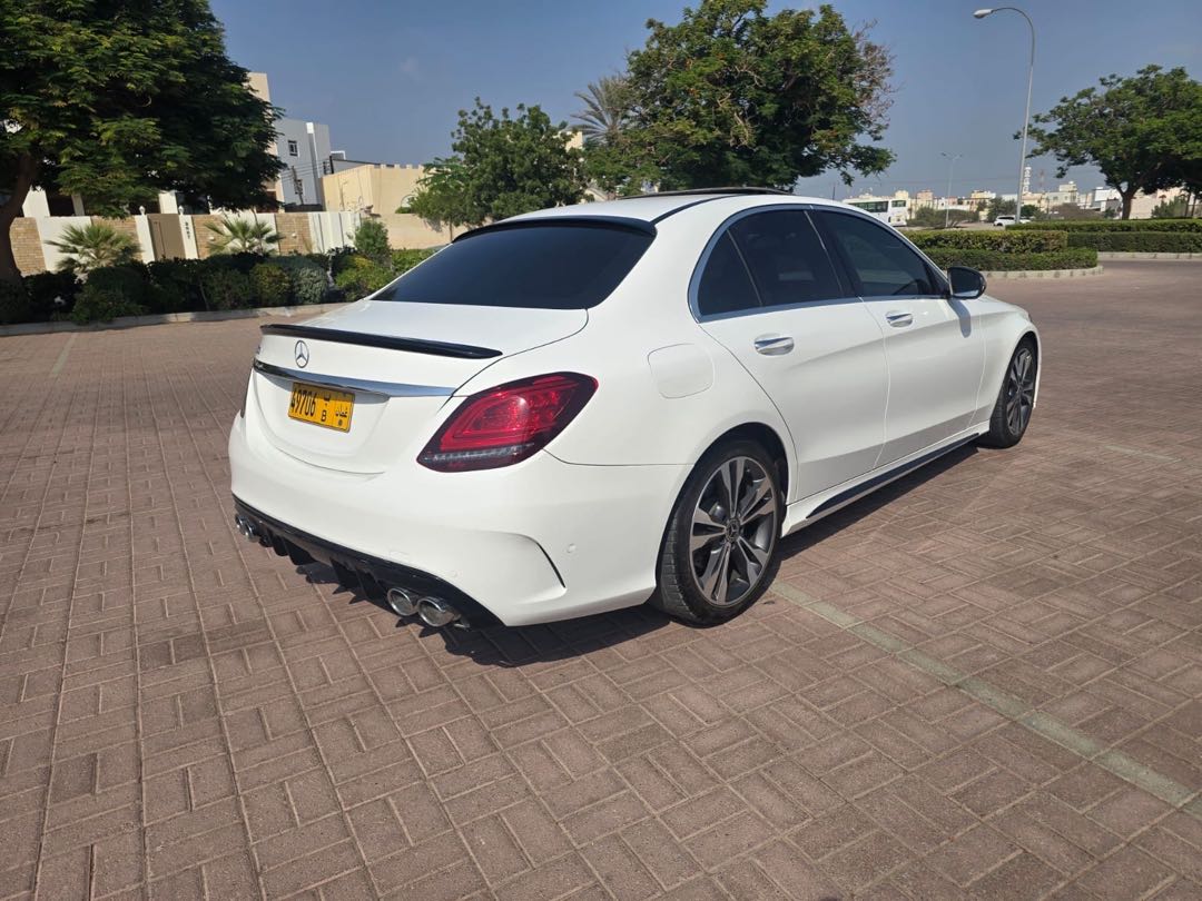 Car Image 2018 MERCEDES C Class 300