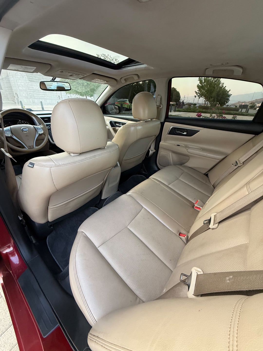 Car Image 2017 NISSAN ALTIMA SV