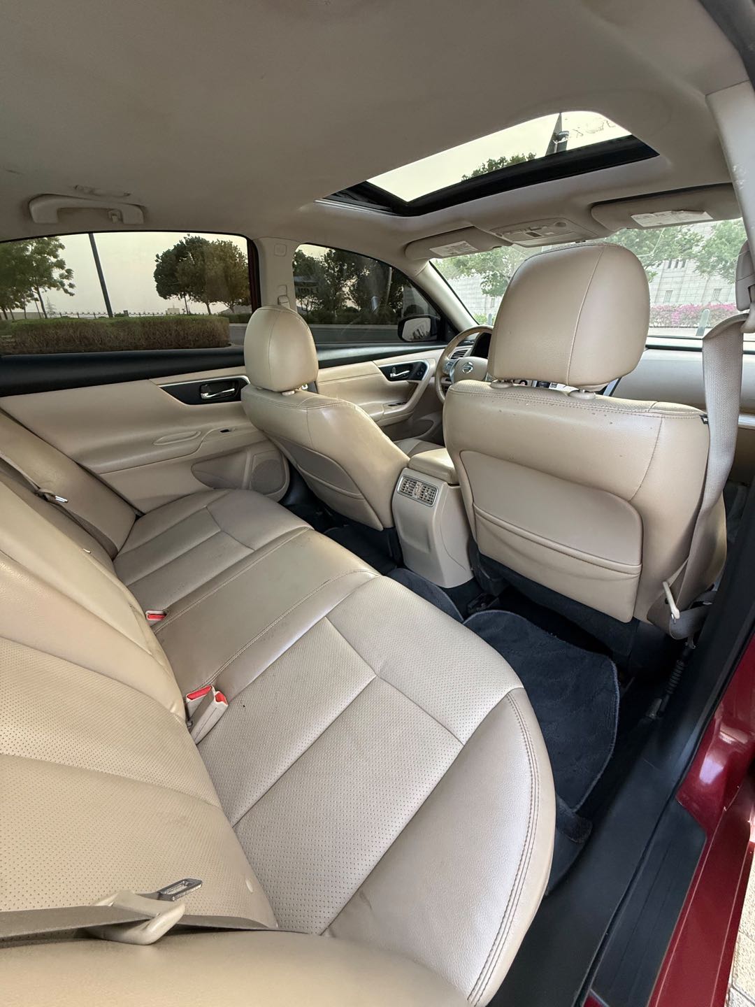 Car Image 2017 NISSAN ALTIMA SV