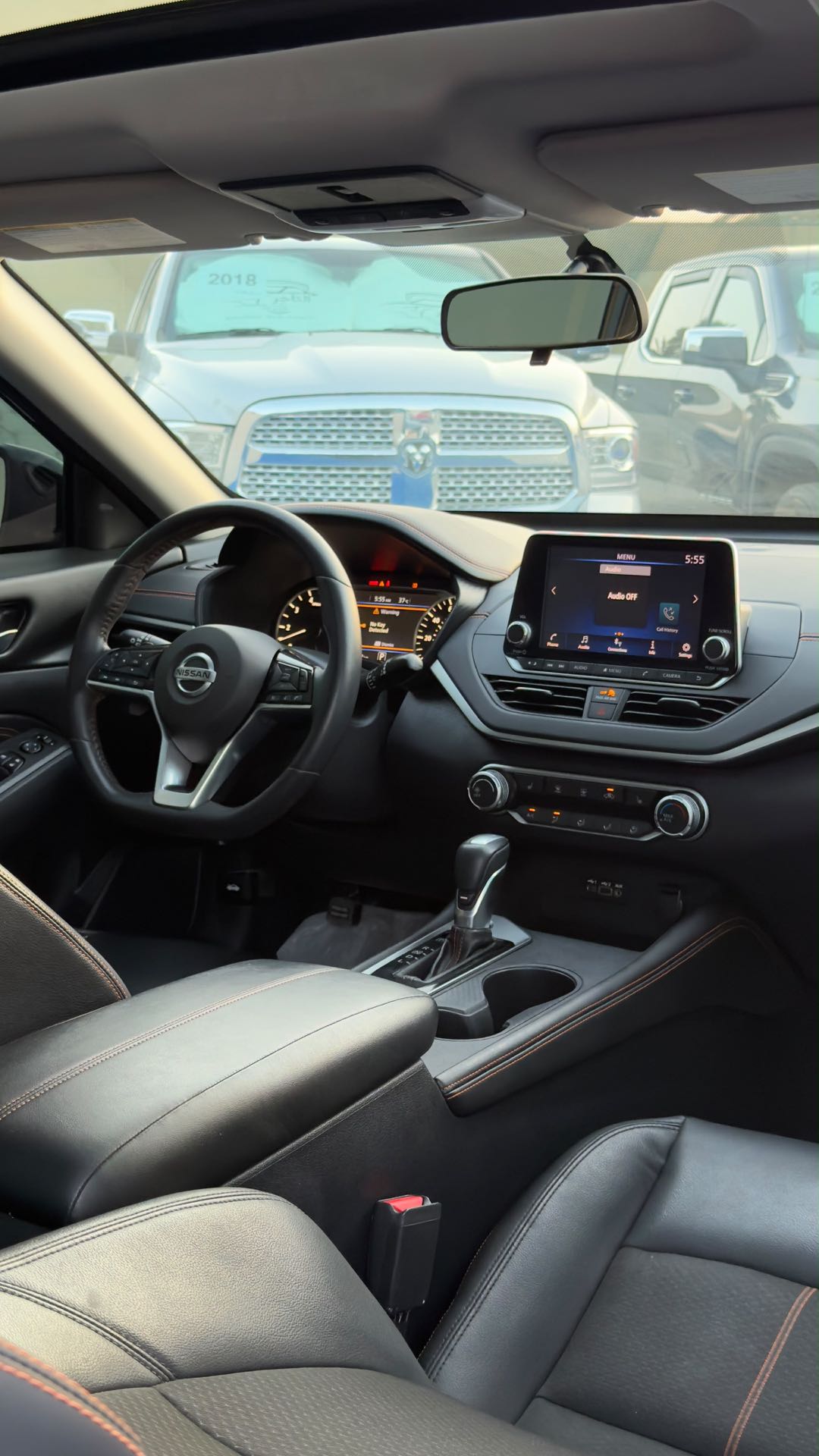 Car Image 2019 NISSAN ALTIMA SR