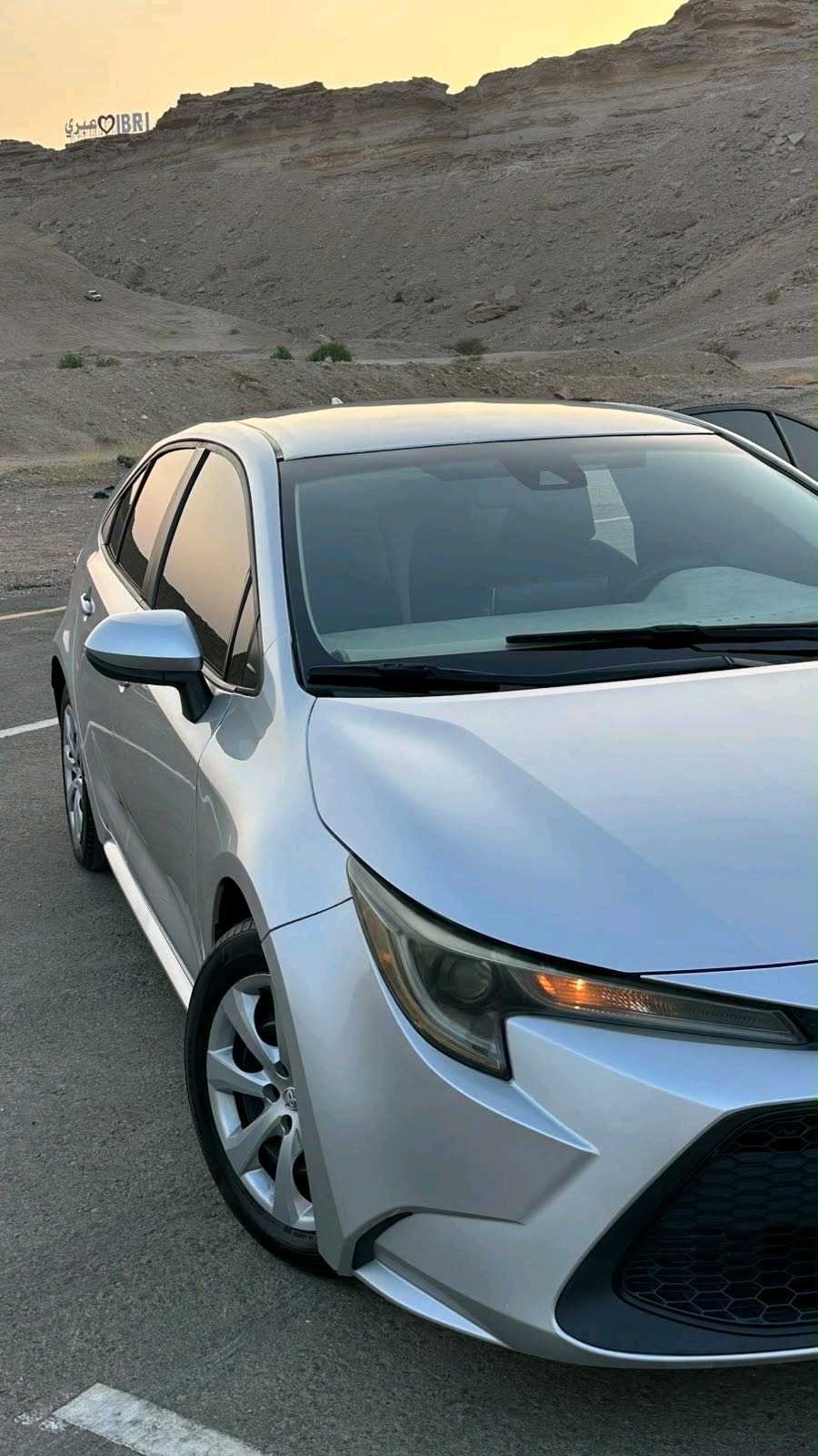Car Image 2020 TOYOTA COROLLA LE