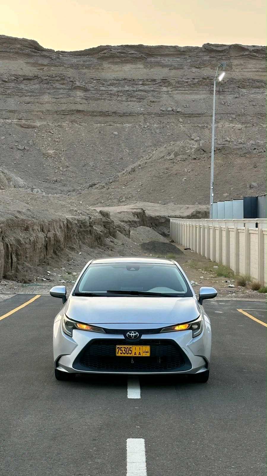 Car Image 2020 TOYOTA COROLLA LE