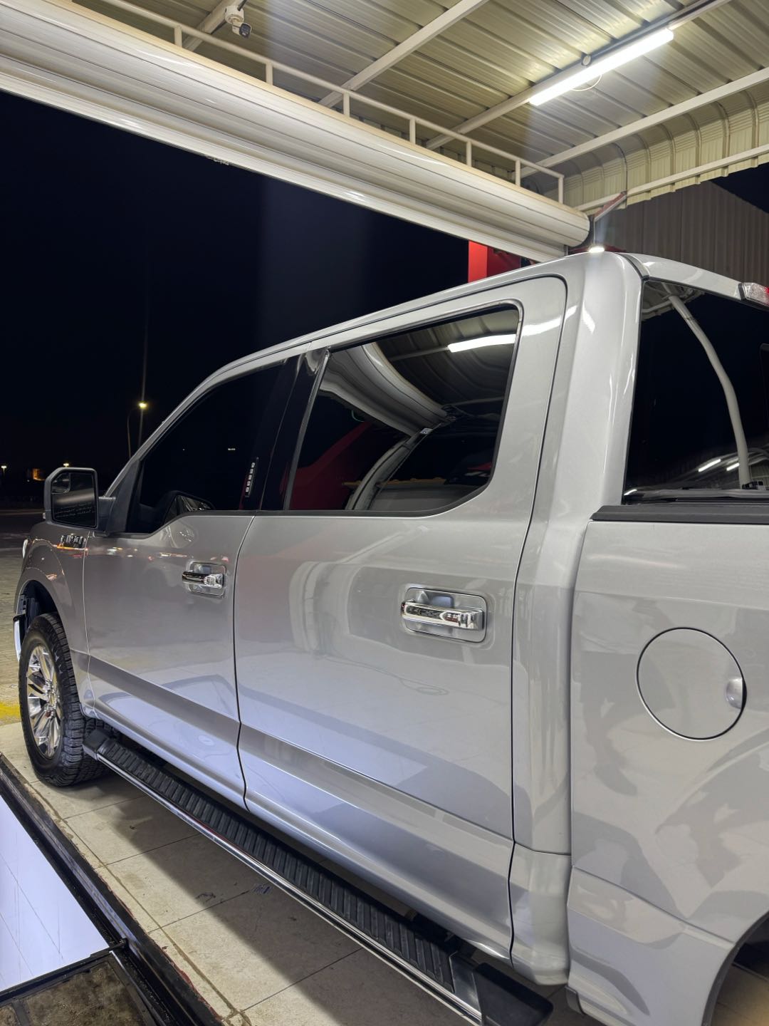 Car Image 2020 FORD F-150 XLT