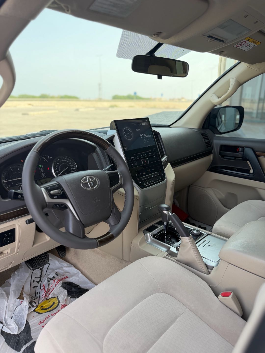 Car Image 2019 TOYOTA LAND CRUISER GX.R