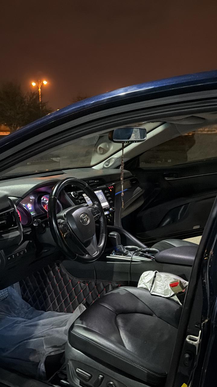 Car Image 2019 TOYOTA CAMRY XSE