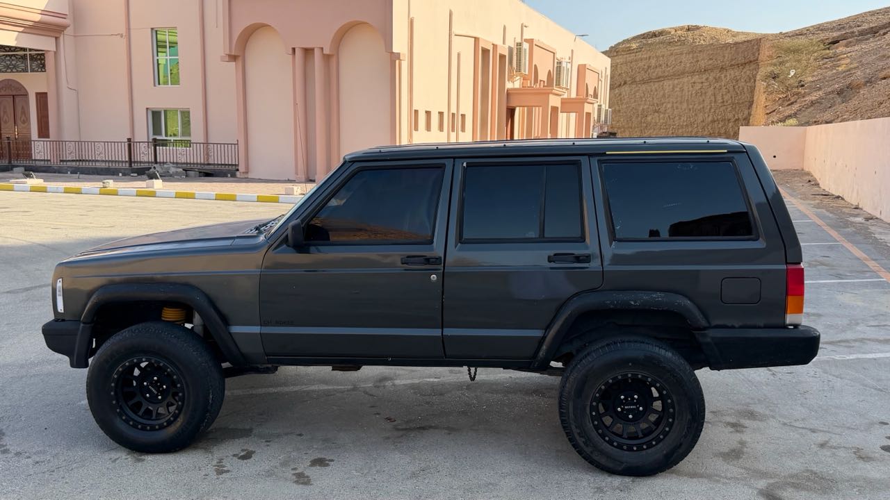 Car Image 1998 JEEP CHEROKEE 