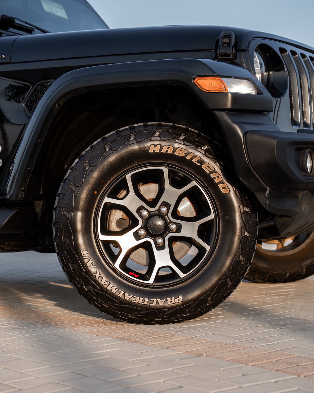 Car Image 2018 JEEP WRANGLER Sport