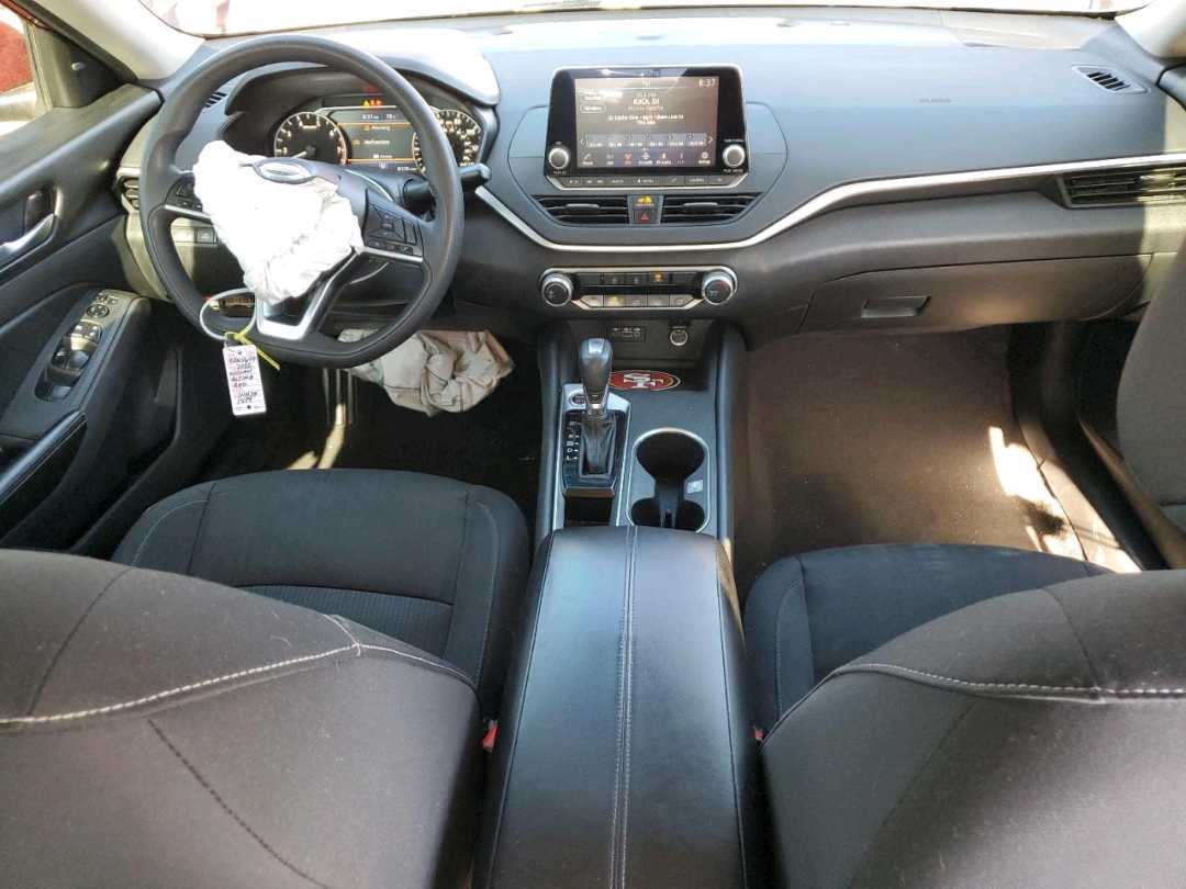 Car Image 2022 NISSAN ALTIMA SV