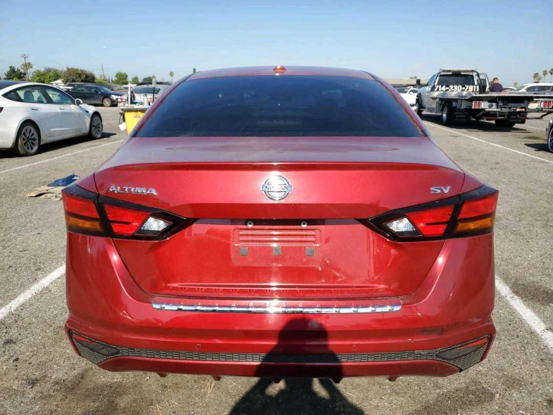 Car Image 2022 NISSAN ALTIMA SV