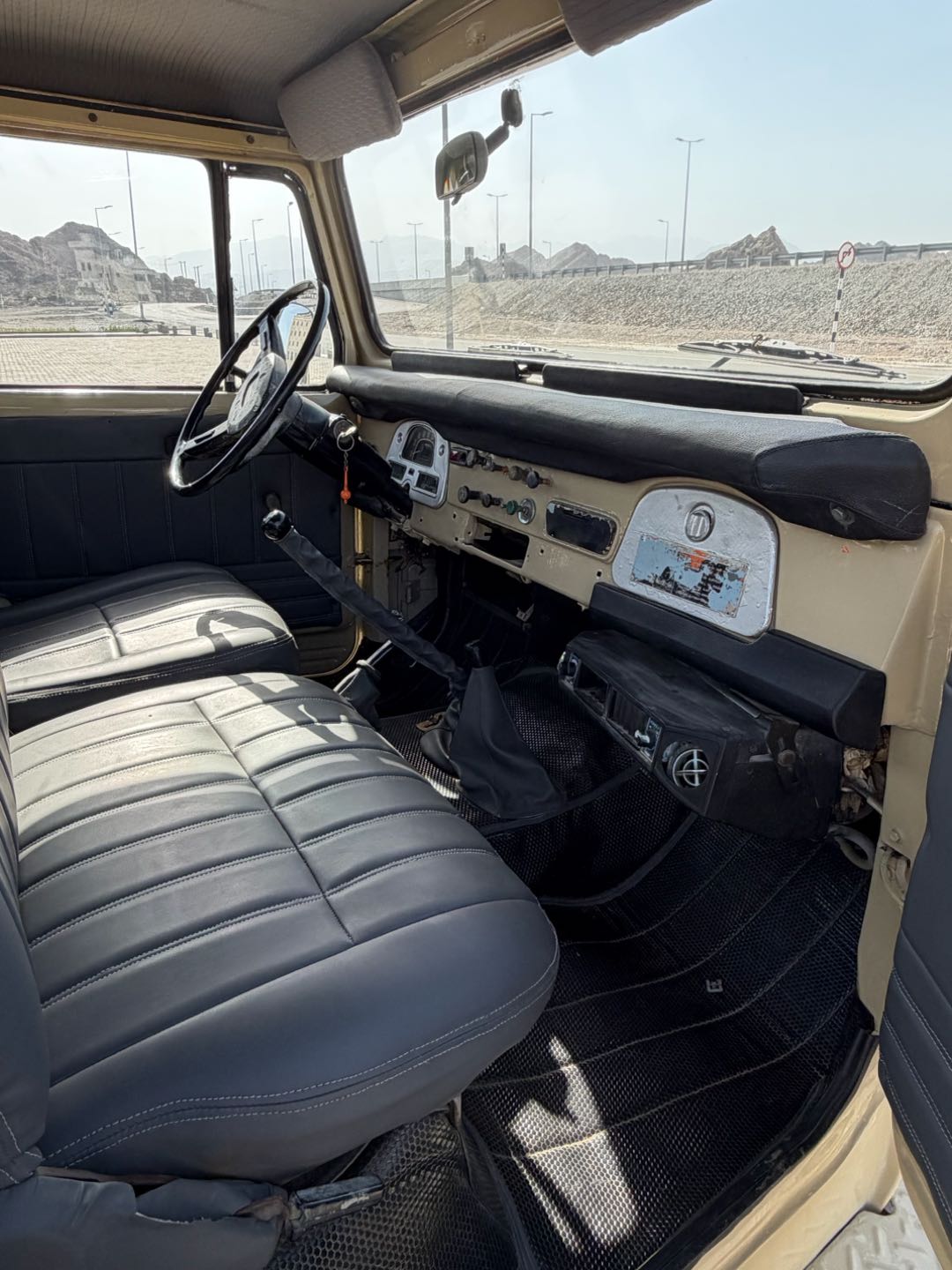 Car Image 1984 TOYOTA LAND CRUISER G.R