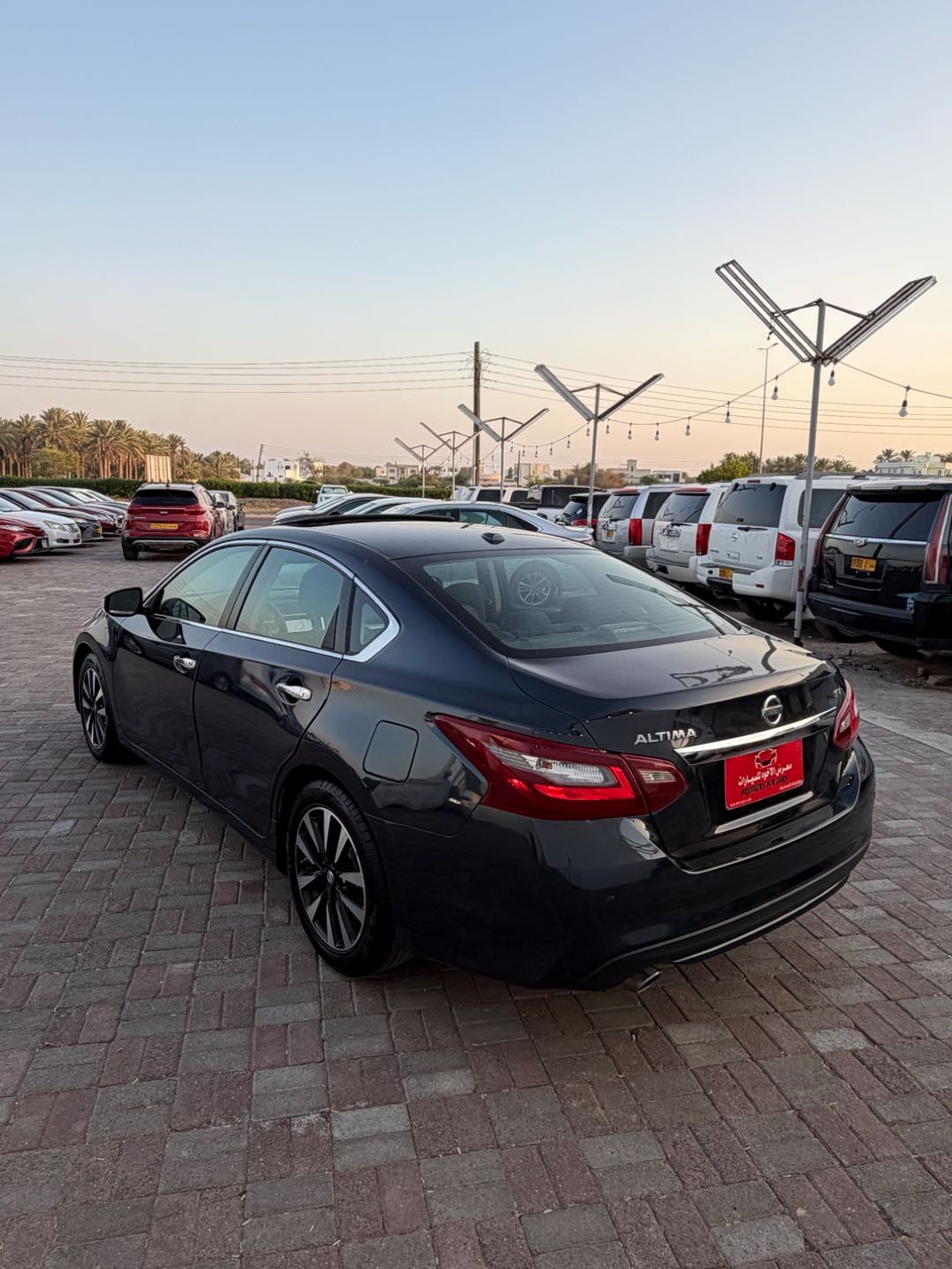 Car Image 2018 NISSAN ALTIMA SV