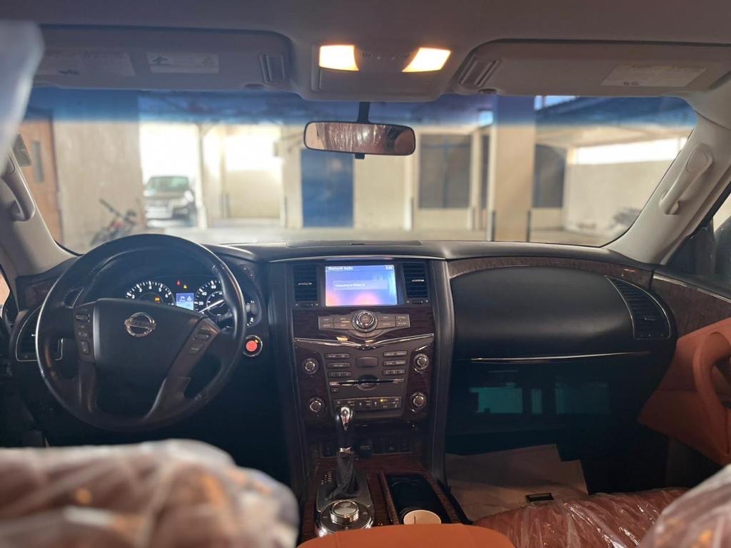 Car Image 2017 NISSAN ARMADA 