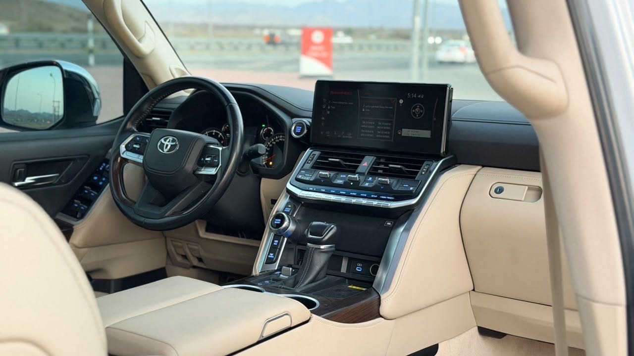 Car Image 2022 TOYOTA LAND CRUISER GX.R
