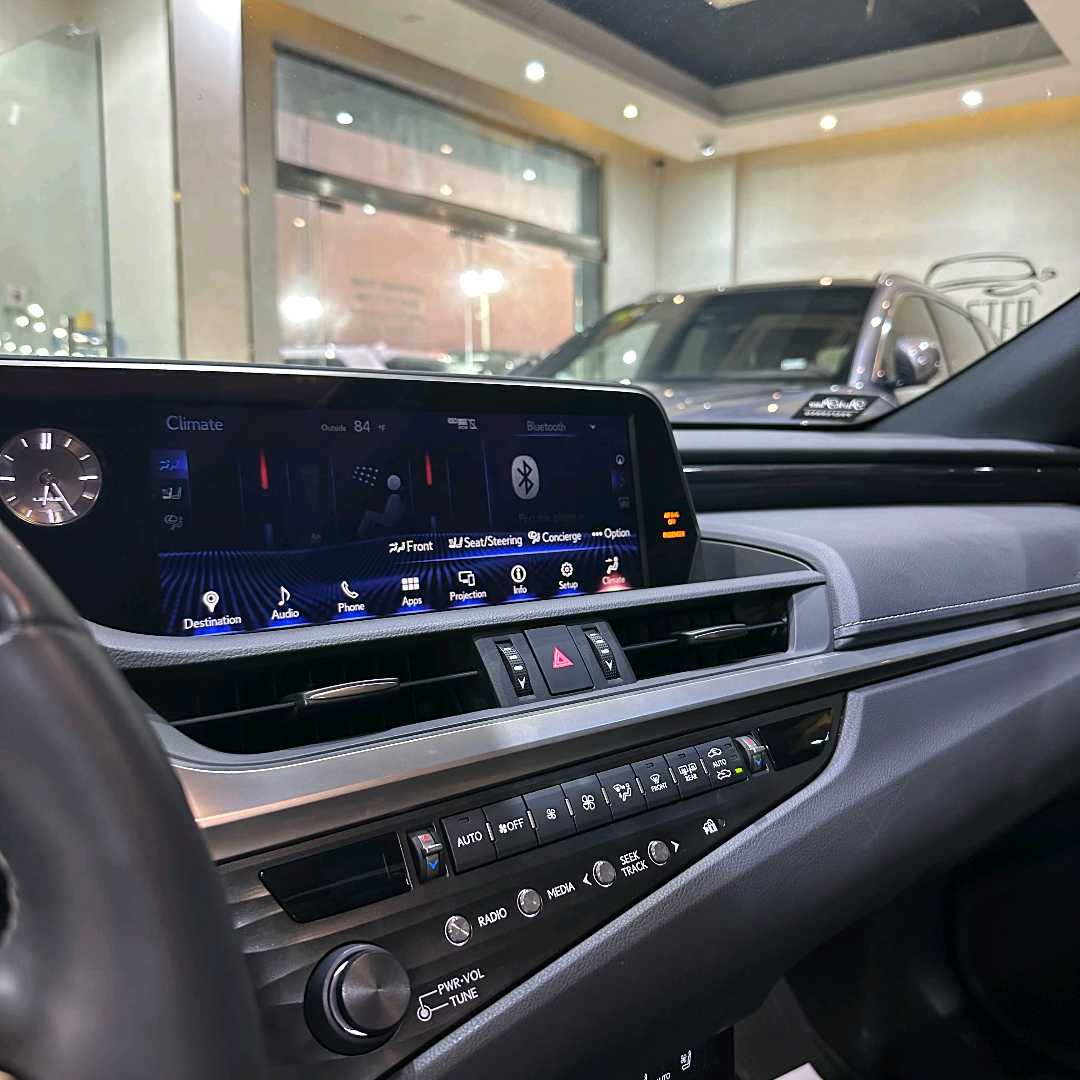 Car Image 2020 LEXUS ES Luxury