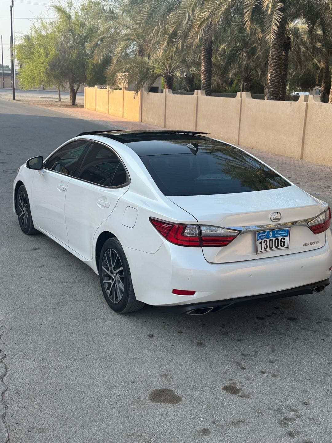 Car Image 2017 LEXUS ES 350