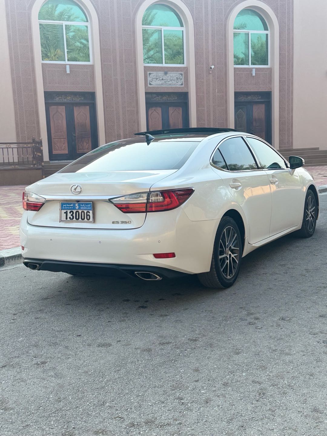 Car Image 2017 LEXUS ES 350