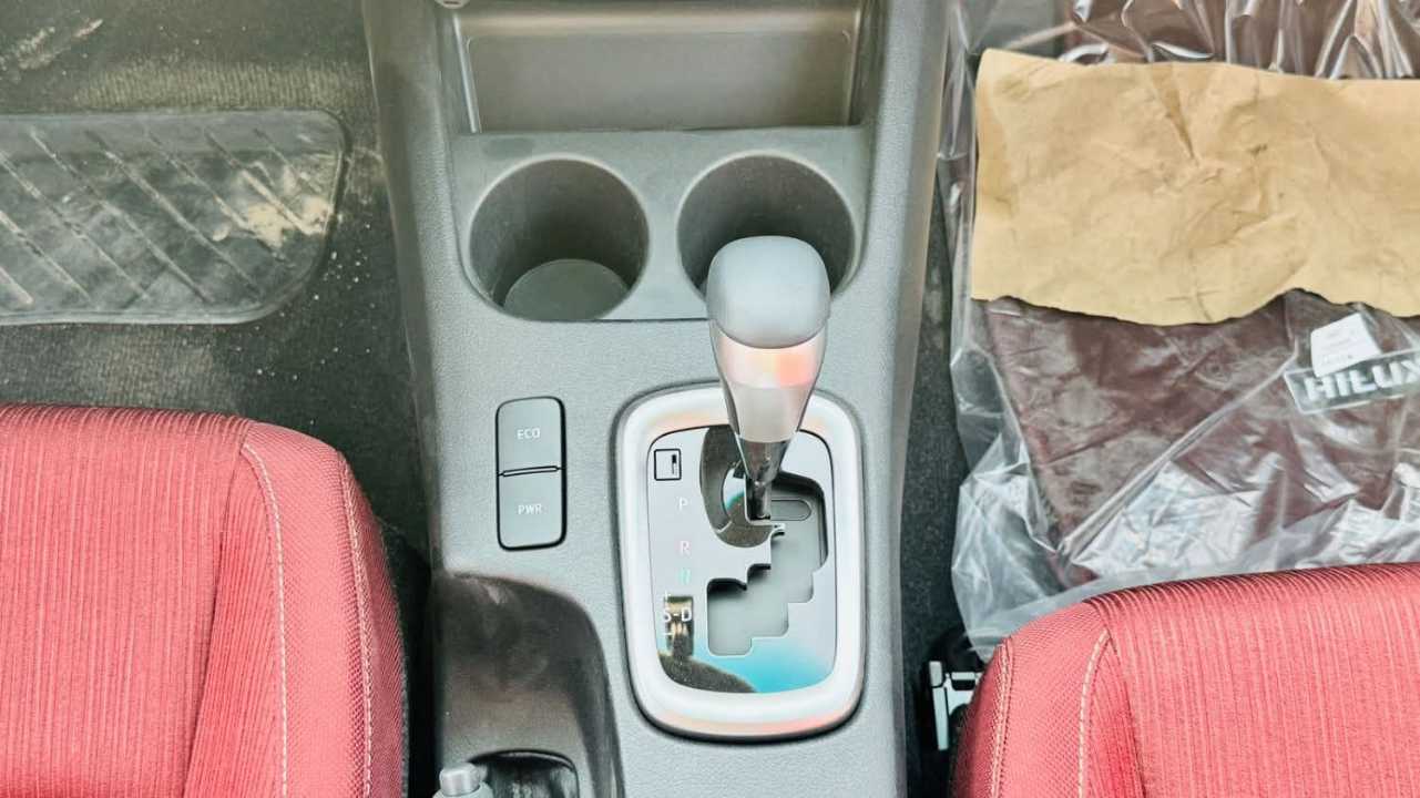Car Image 2026 TOYOTA HILUX 