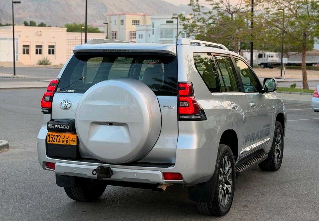 Car Image 2022 TOYOTA Prado TXL