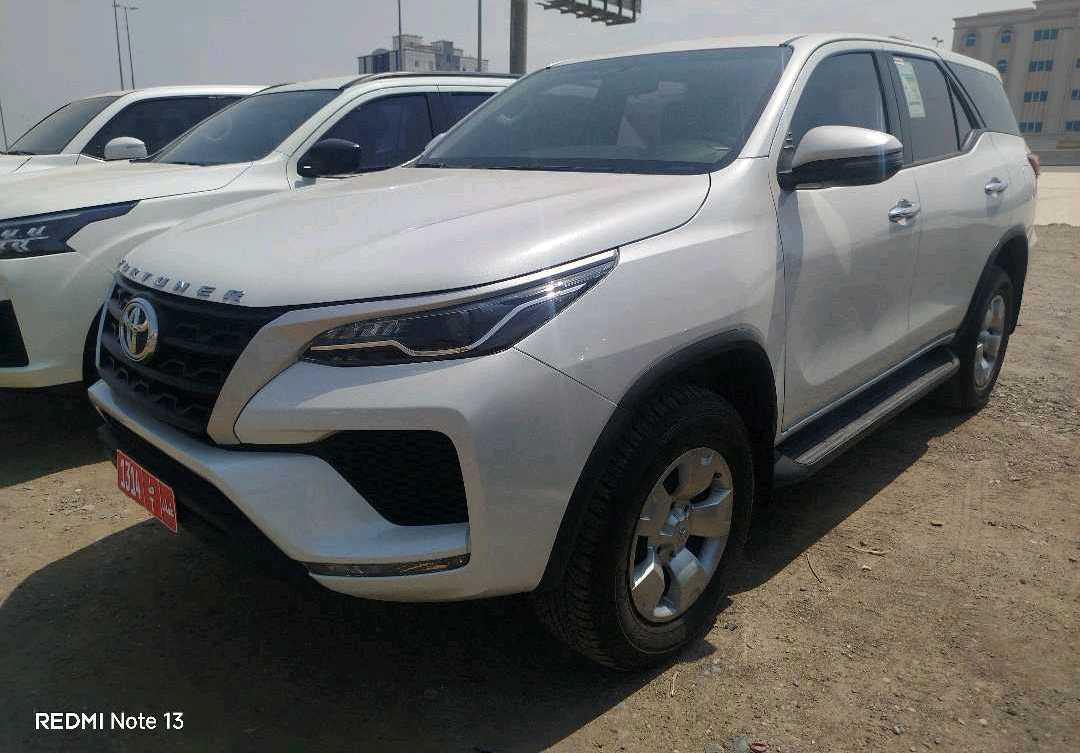 TOYOTA FORTUNER 2025