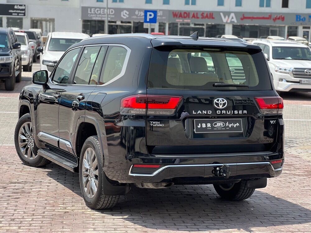 Car Image 2024 TOYOTA LAND CRUISER VX