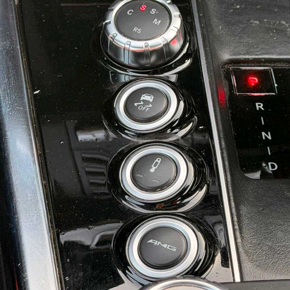 Car Image 2014 MERCEDES E Class E 63