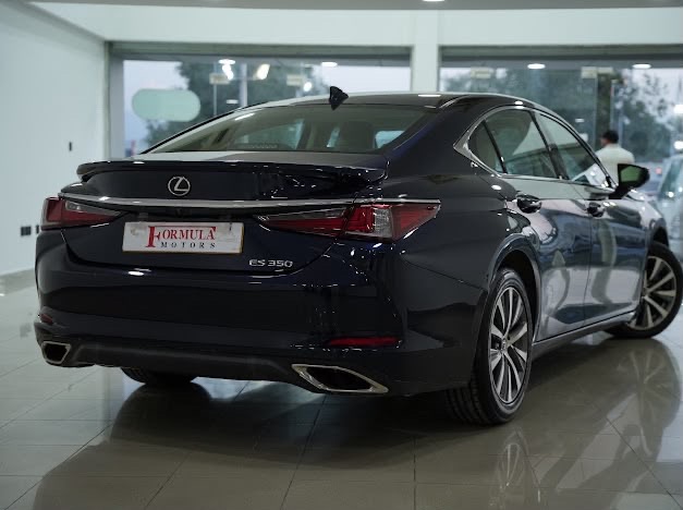Car Image 2019 LEXUS ES 350