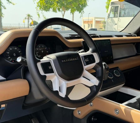 LAND ROVER DEFENDER 2025