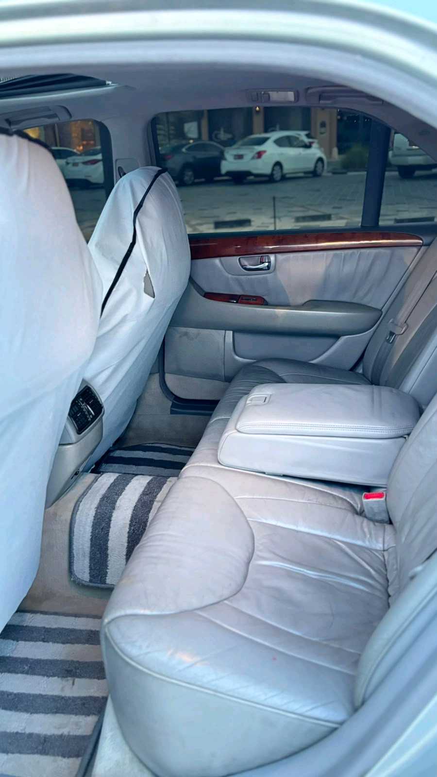 Car Image 2001 LEXUS LS 430
