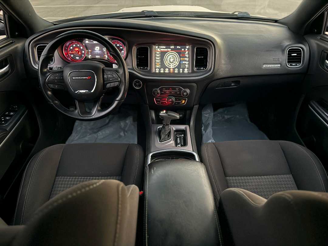 Car Image 2019 DODGE CHARGER GT