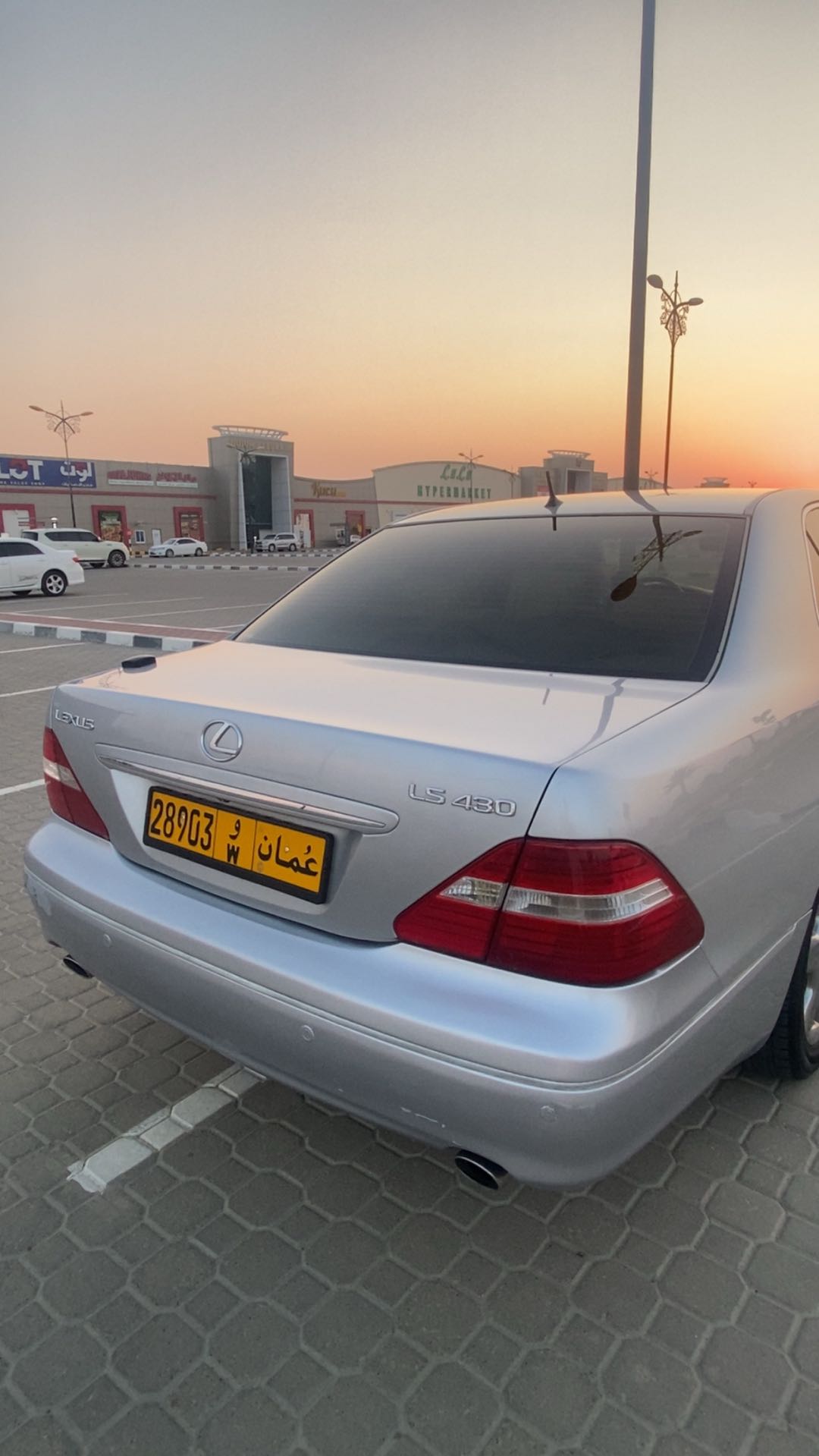Car Image 2004 LEXUS LS 430