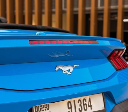 FORD MUSTANG 2024