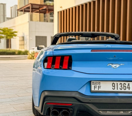 FORD MUSTANG 2024