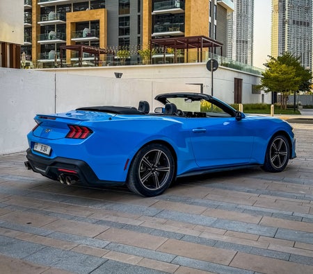 FORD MUSTANG 2024