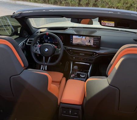 BMW M4 2025