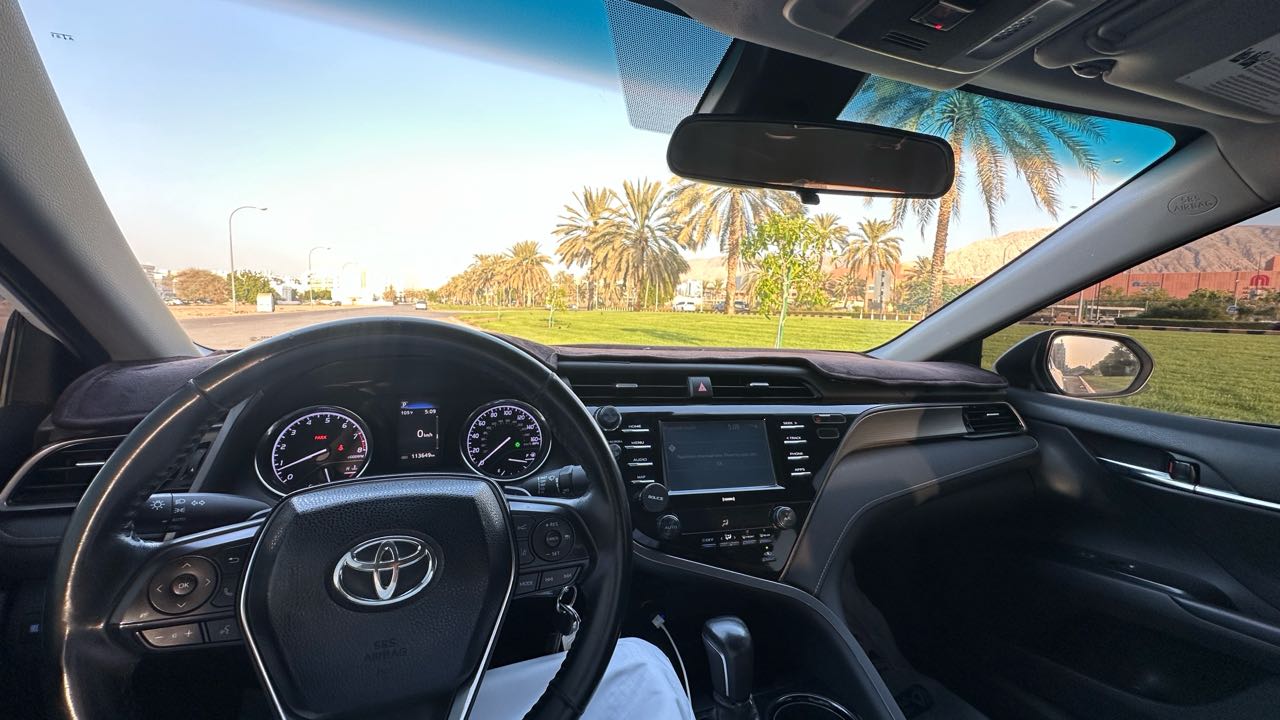 Car Image 2020 TOYOTA CAMRY SE