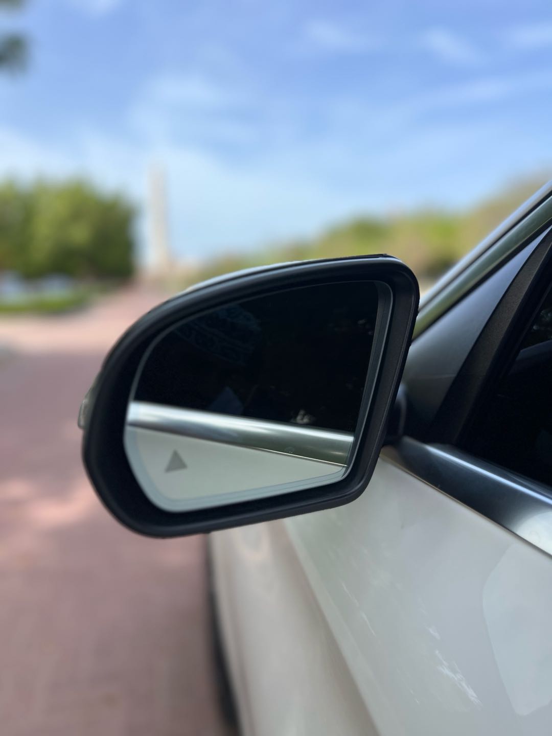 Car Image 2018 MERCEDES C Class 300