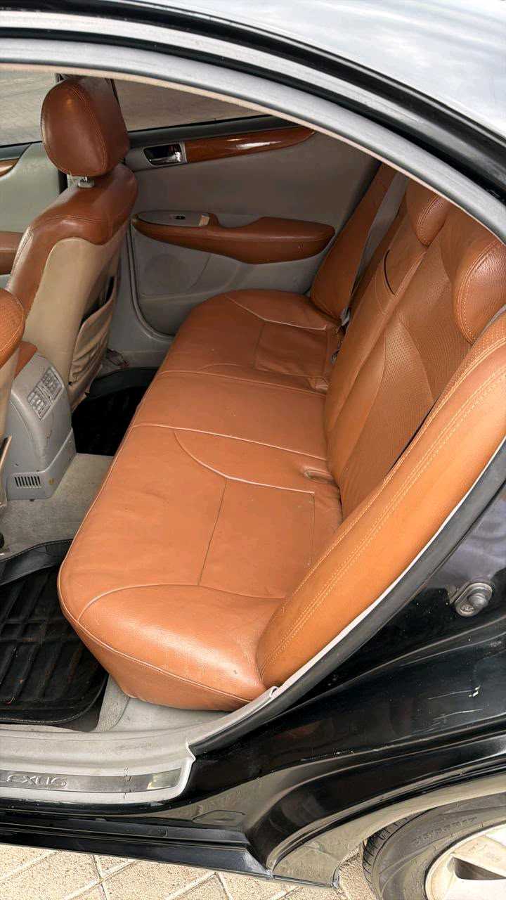 Car Image 2005 LEXUS ES 330