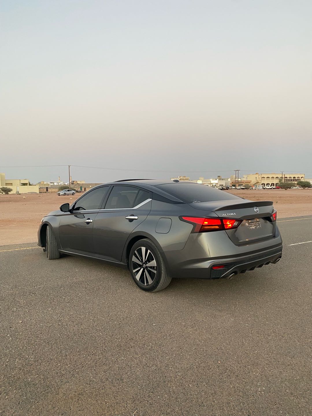Car Image 2019 NISSAN ALTIMA SL