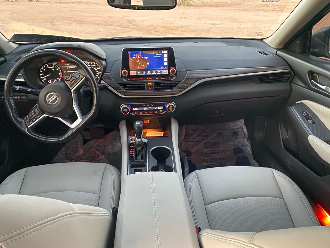 Car Image 2019 NISSAN ALTIMA SL